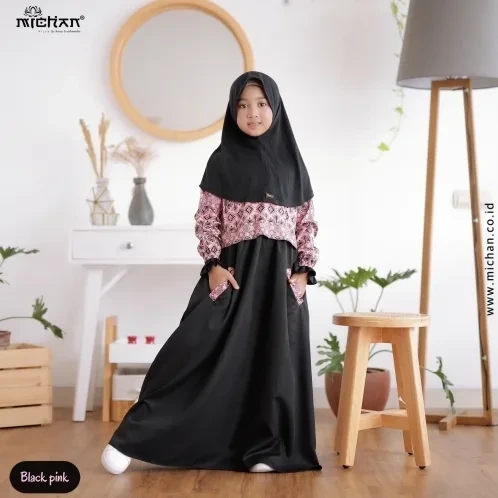 Michan - Gamis Kidz Michan - Hello KID Black - Michan.co.id