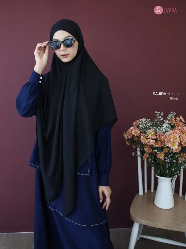 Khiban Sajida Black