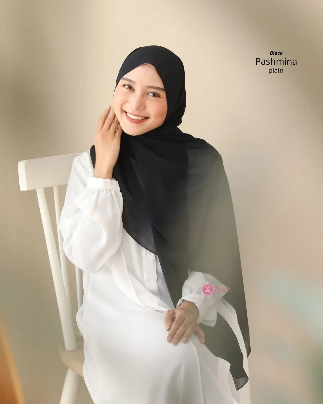 Zizara - Plain Pashmina Black thumb 2